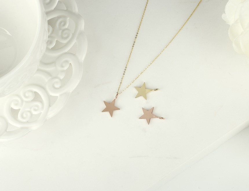 Modern Star 14k Necklace Bling Square Gold Ideal A