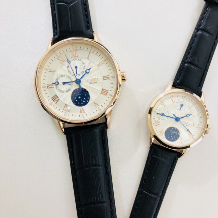 <b><p>Lloyd Heritage classic Moon Phe couple ath</p></b><b><p>ロイド ヘリテージ クラシック ムーンフェイズ カップル レザー 時計</p></b><br /><br /><p align='center'>