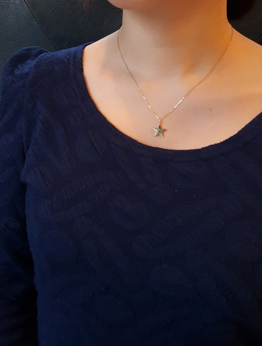 Modern Star 14k Necklace Bling Square Gold Ideal A