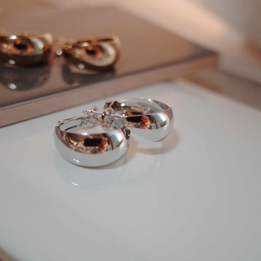 <b><p>NO.81 Sweet Volume basic ring ears Stylish</p></b><b><p>NO.81 スイート ボリューム基本リングイヤリング スタイリッシュな シックな</p></b><br /><br /><p align='center'>