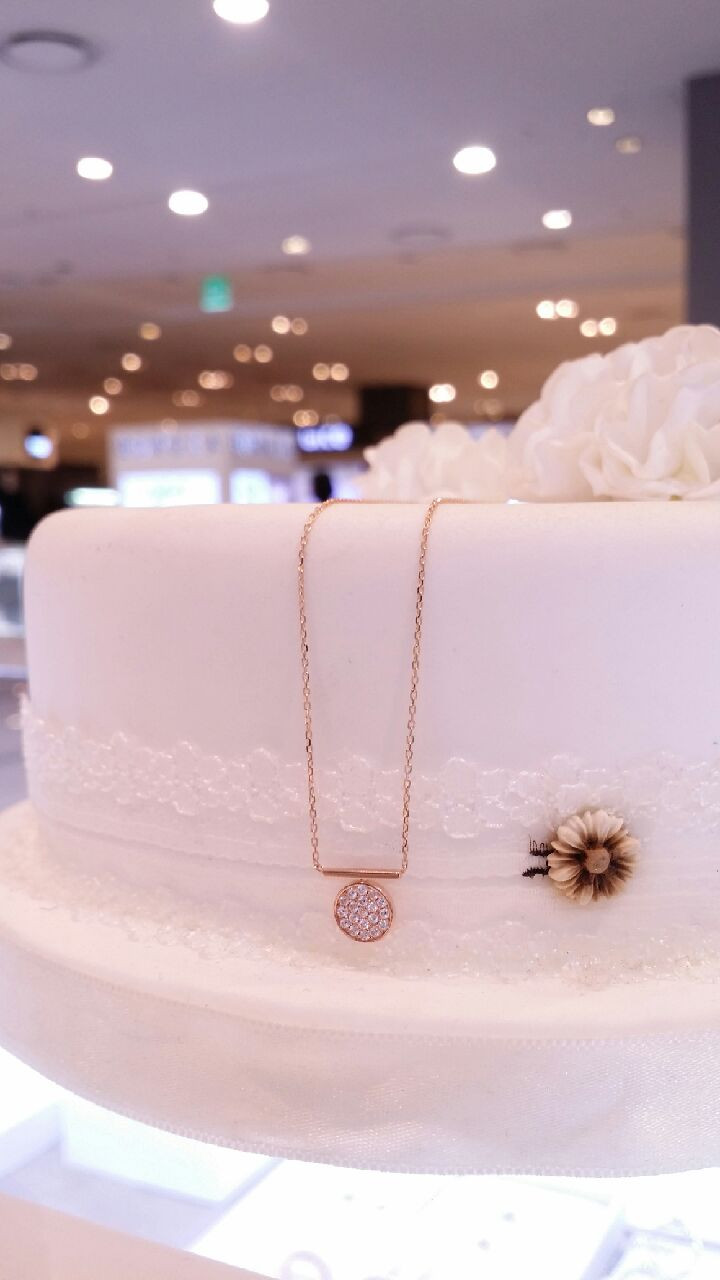 Stonehenge 14k Lovely Coin Necklace t0840