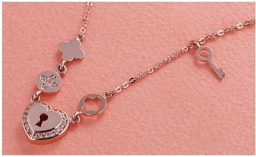14k Rina Heart Necklace