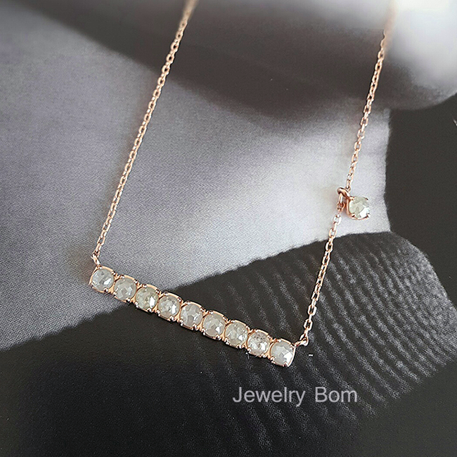 18k 1 part Gray Rough Diamond Necklace Girlfriend 