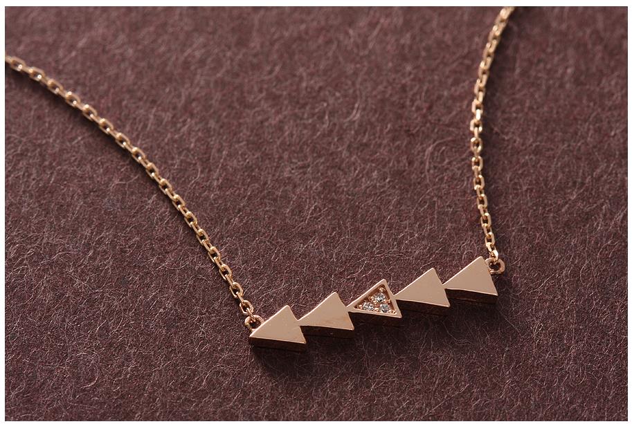14k Liberte pattern triangular necklace