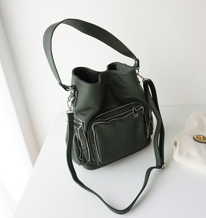 <b><p>Fastener pocket should bag 4color female</p></b><b><p>ファスナーポケットショルダーバッグ4color女性デイリーバックカジュアルバッグモダンな</p></b><br /><br /><p align='center'>