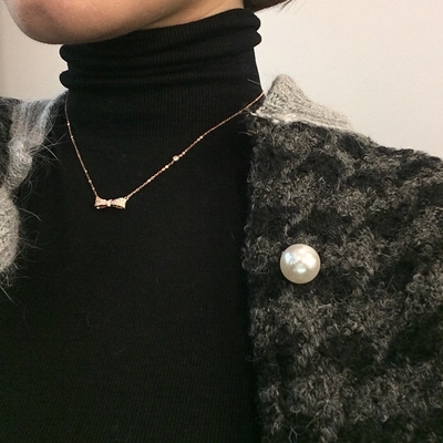 Louisiana Ribbon Cubic Necklace 14k 18k Unique Sen