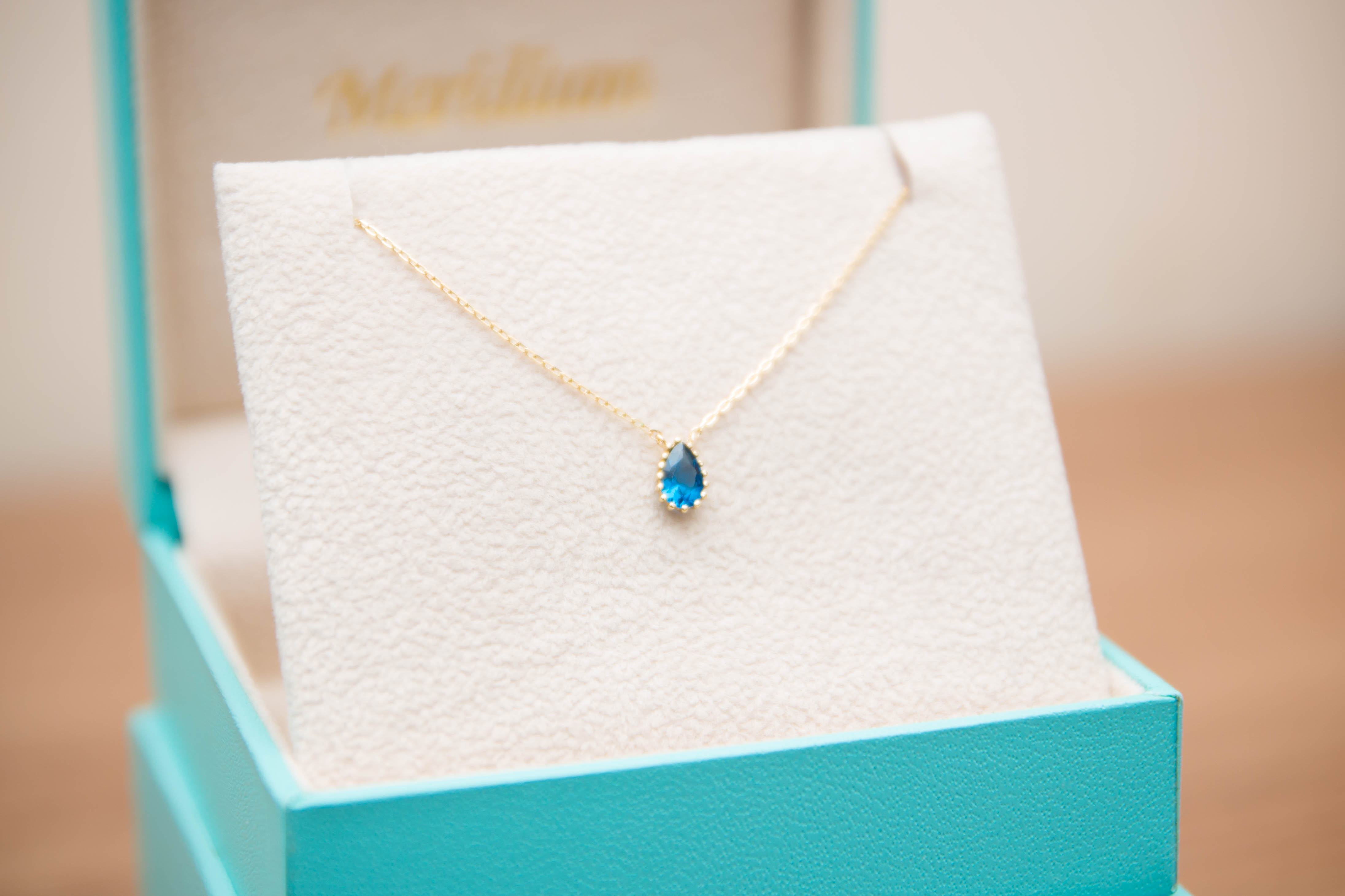 Versa Chelsea London Blue Necklace 14k all-in-one 