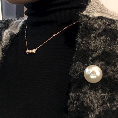 Louisiana Ribbon Cubic Necklace 14k 18k Unique Sen