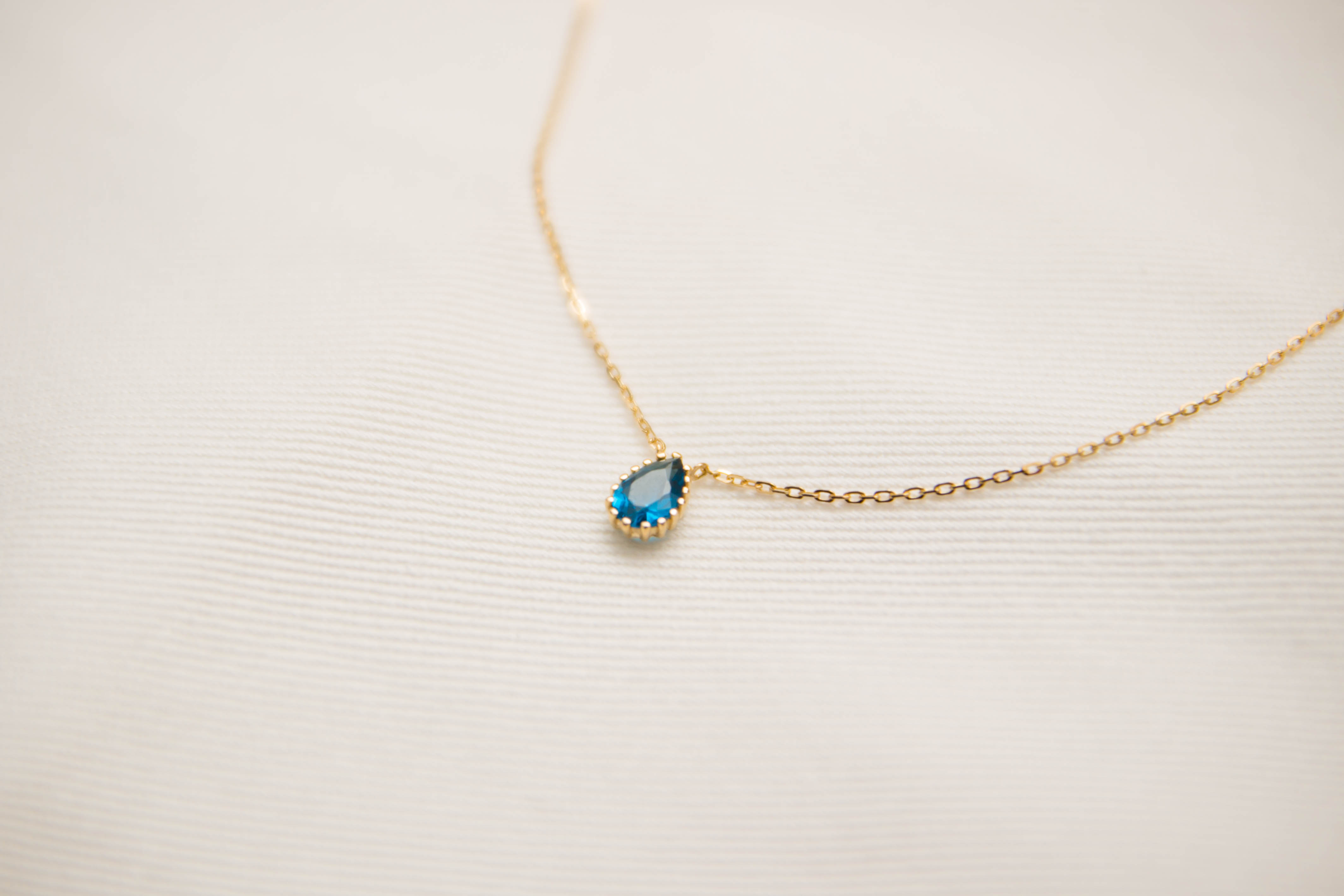 Versa Chelsea London Blue Necklace 14k all-in-one 