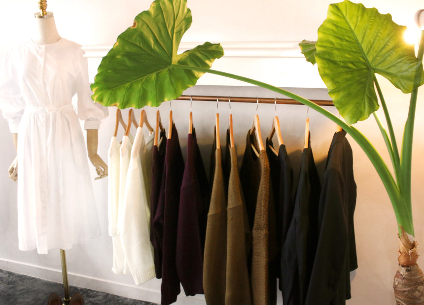 <b><p>summer cute Short sleeves T-shi Cactus Embroidy</p></b><b><p>夏 かわいい 半袖 Tシャツ サボテンティー 刺繍 キャラクター 女性 イラスト</p></b><br /><br /><p align='center'>