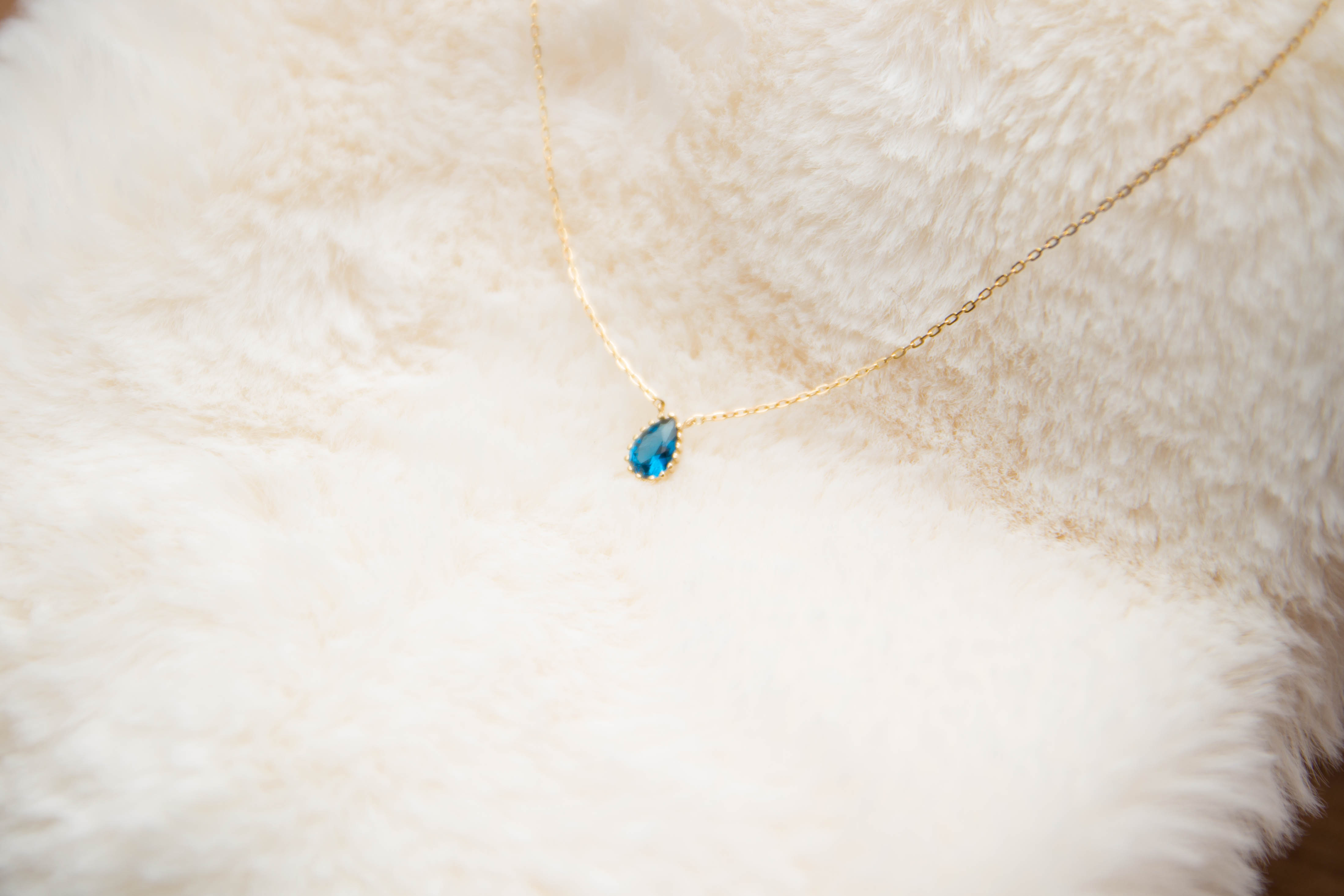 Versa Chelsea London Blue Necklace 14k all-in-one 