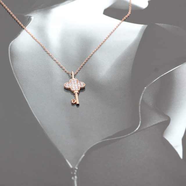 Isabel Mignon 14K Love Key Pendant PK20052 Basic C