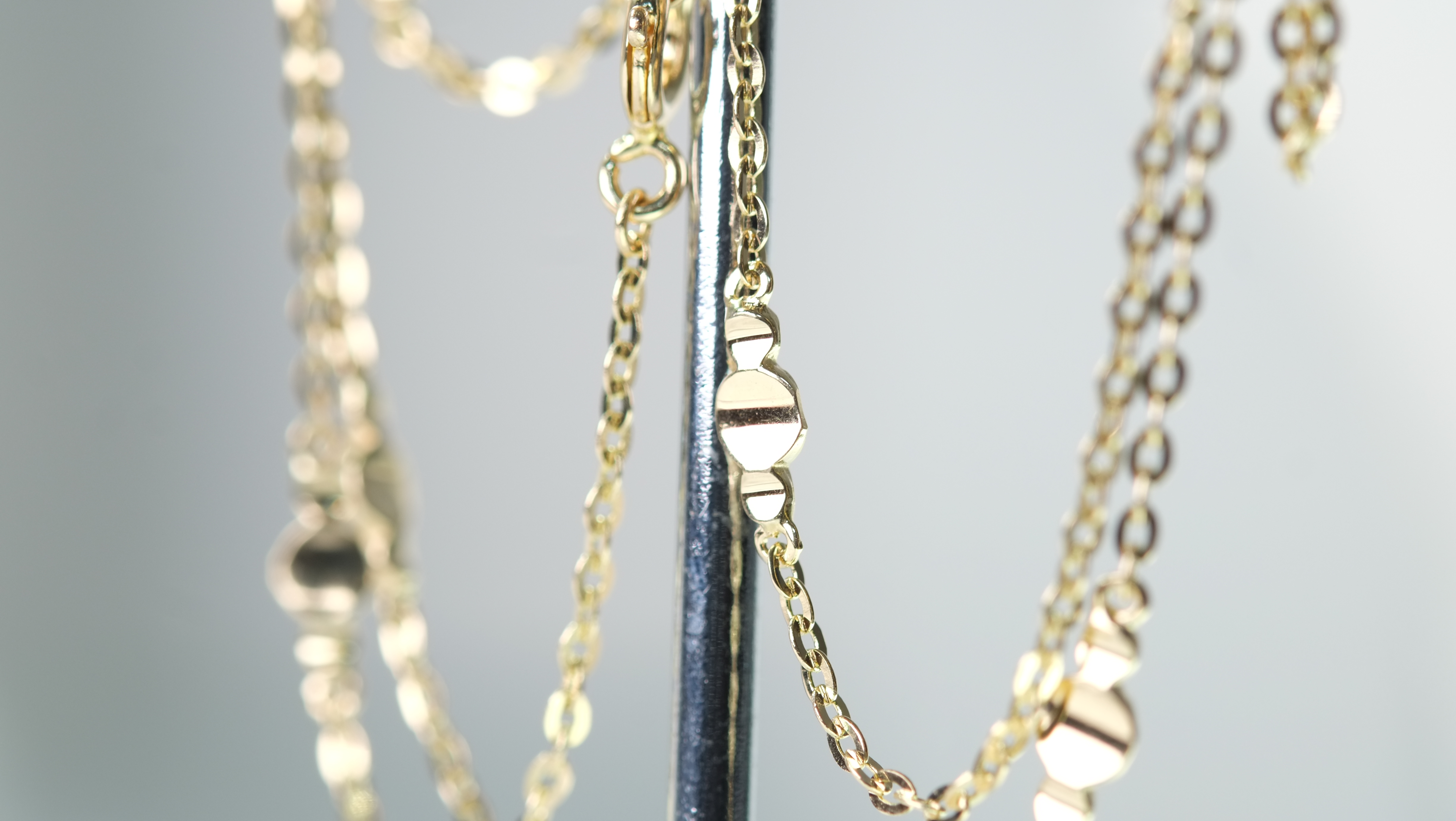 Circle Necklace Pink Gold Petit Design 14k Chain 1