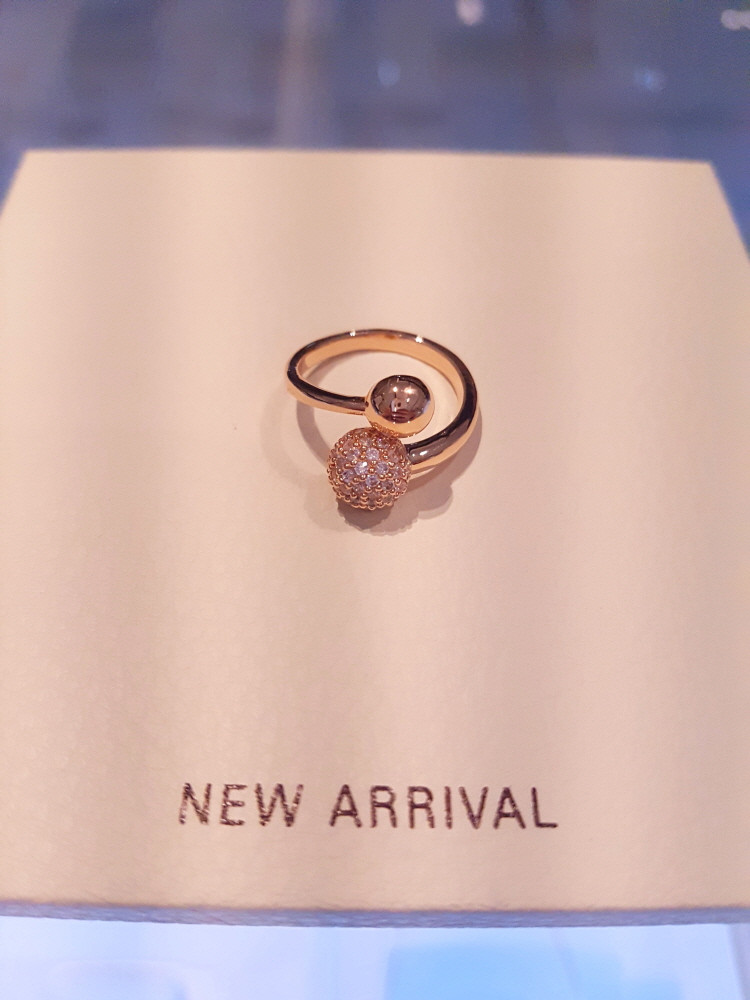 <b><p>Musel zz Free size germanium ball ring omgr0501</p></b><b><p>ミュジェル ムゼル フリーサイズ ゲルマニウム ボール リング omgr0501</p></b><br /><br /><p align='center'>