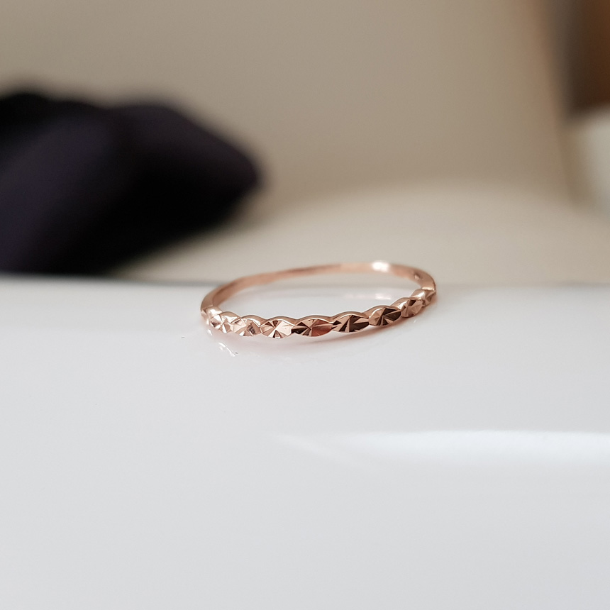 <b><p>14k 18k gold cutting Daily Shy of heat</p></b><b><p>14k 18kゴールド カッティング デイリーリ 光沢リ 熱集りリ</p></b><br /><br /><p align='center'>