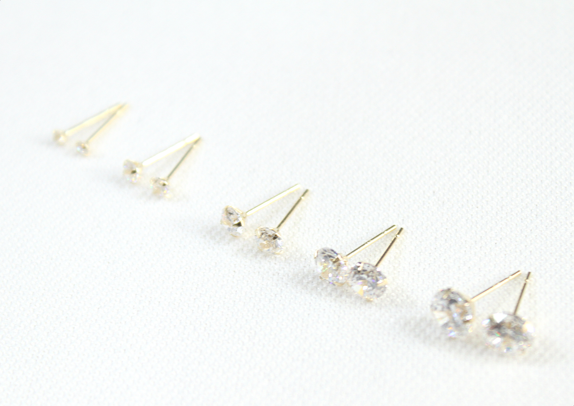 <b><p>14K earring Cubic k gold pretty daily simple</p></b><b><p>14K イヤリング キュービック kの金 きれいな kデイリー シンプル kギフト</p></b><br /><br /><p align='center'>
