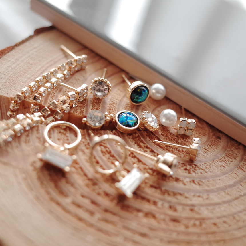 <b><p>NO.84 Throbbing Stall SET Earrs ylish Chic</p></b><b><p>NO.84 ドキドキときめき 失速SETイヤリング スタイリッシュな シックな ユニーデザイン</p></b><br /><br /><p align='center'>