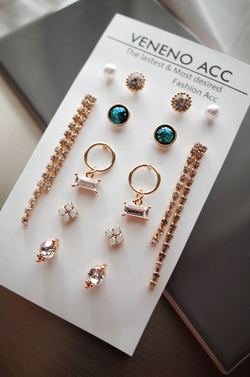 <b><p>NO.84 Throbbing Stall SET Earrs ylish Chic</p></b><b><p>NO.84 ドキドキときめき 失速SETイヤリング スタイリッシュな シックな ユニーデザイン</p></b><br /><br /><p align='center'>