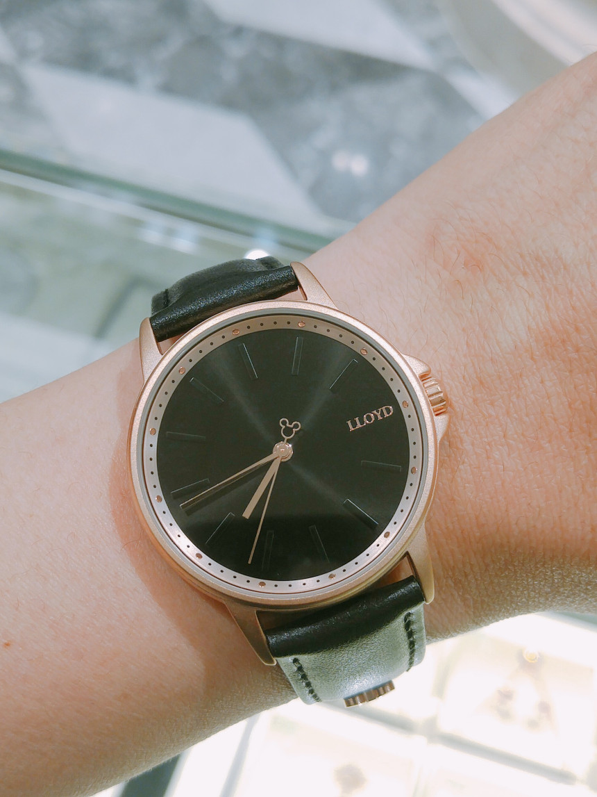 <b><p>Lloyd Disney Collaboration Mick couple LL2G18105</p></b><b><p>ロイド ディズニーコラボ ミッキー カップル 時計 LL2G18105 女性 レザー</p></b><br /><br /><p align='center'>