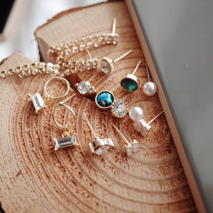 <b><p>NO.84 Throbbing Stall SET Earrs ylish Chic</p></b><b><p>NO.84 ドキドキときめき 失速SETイヤリング スタイリッシュな シックな ユニーデザイン</p></b><br /><br /><p align='center'>