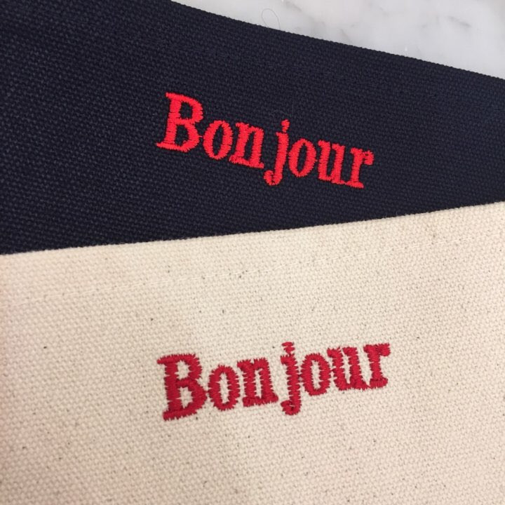 <b><p>Bonjour Embroidery Eco Bag Women in their</p></b><b><p>ボンジュール刺繍エコバック20代の女性収納力が良いレタリング男女共用インスタファッションカジュアル</p></b><br /><br /><p align='center'>