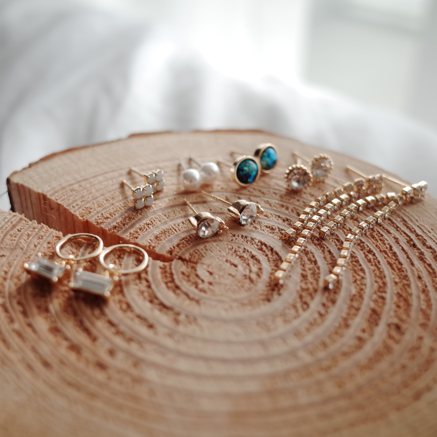 <b><p>NO.84 Throbbing Stall SET Earrs ylish Chic</p></b><b><p>NO.84 ドキドキときめき 失速SETイヤリング スタイリッシュな シックな ユニーデザイン</p></b><br /><br /><p align='center'>