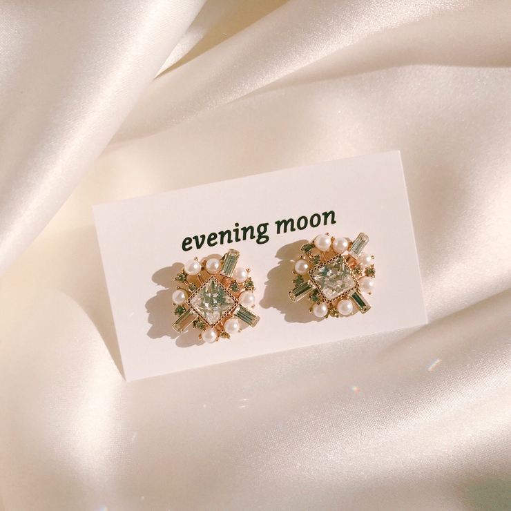 <b><p>Swarovski stone ering Visir Soft Sticky Silv</p></b><b><p>スワロフスキー 原石 イヤリング グィチ ゲスト ほのか ぴったりつく ウンチム</p></b><br /><br /><p align='center'>