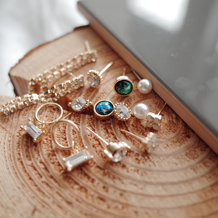 <b><p>NO.84 Throbbing Stall SET Earrs ylish Chic</p></b><b><p>NO.84 ドキドキときめき 失速SETイヤリング スタイリッシュな シックな ユニーデザイン</p></b><br /><br /><p align='center'>