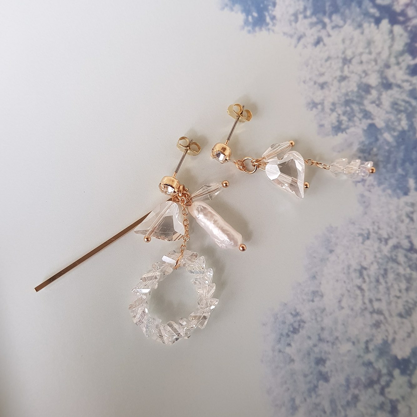 <b><p>Hunting crystal Unbutton drop earrs Luxurious</p></b><b><p>ホニン クリスタル オンバルドロップイヤリング 豪華な ヨリヨリ 高クオリティ ケバケバ</p></b><br /><br /><p align='center'>