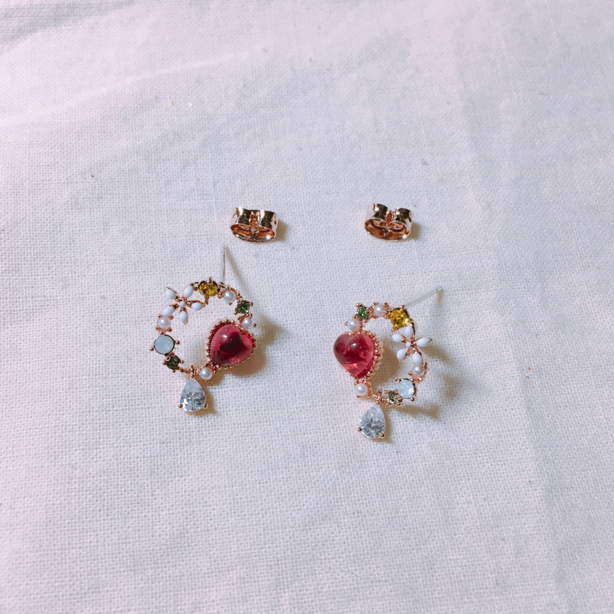 <b><p>Luce Heart Lse Pl Round Erings 2color LKJ1081</p></b><b><p>ルーチェ ハートジャンミソクラウンドピアス 2色 LKJ1081 魅力的な 女性が好きなギフト</p></b><br /><br /><p align='center'>