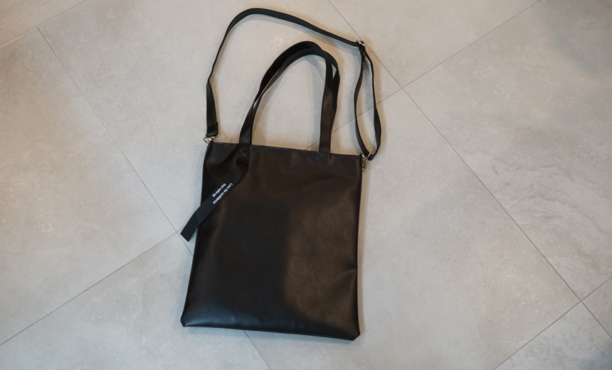 <b><p>Leather Eco Bag Daily 20's Female Black</p></b><b><p>レザーエコバッグデイリーバッグ20代の女性ブラック魅力があるスタイルのリボン個性ミニマリストリングレ</p></b><br /><br /><p align='center'>