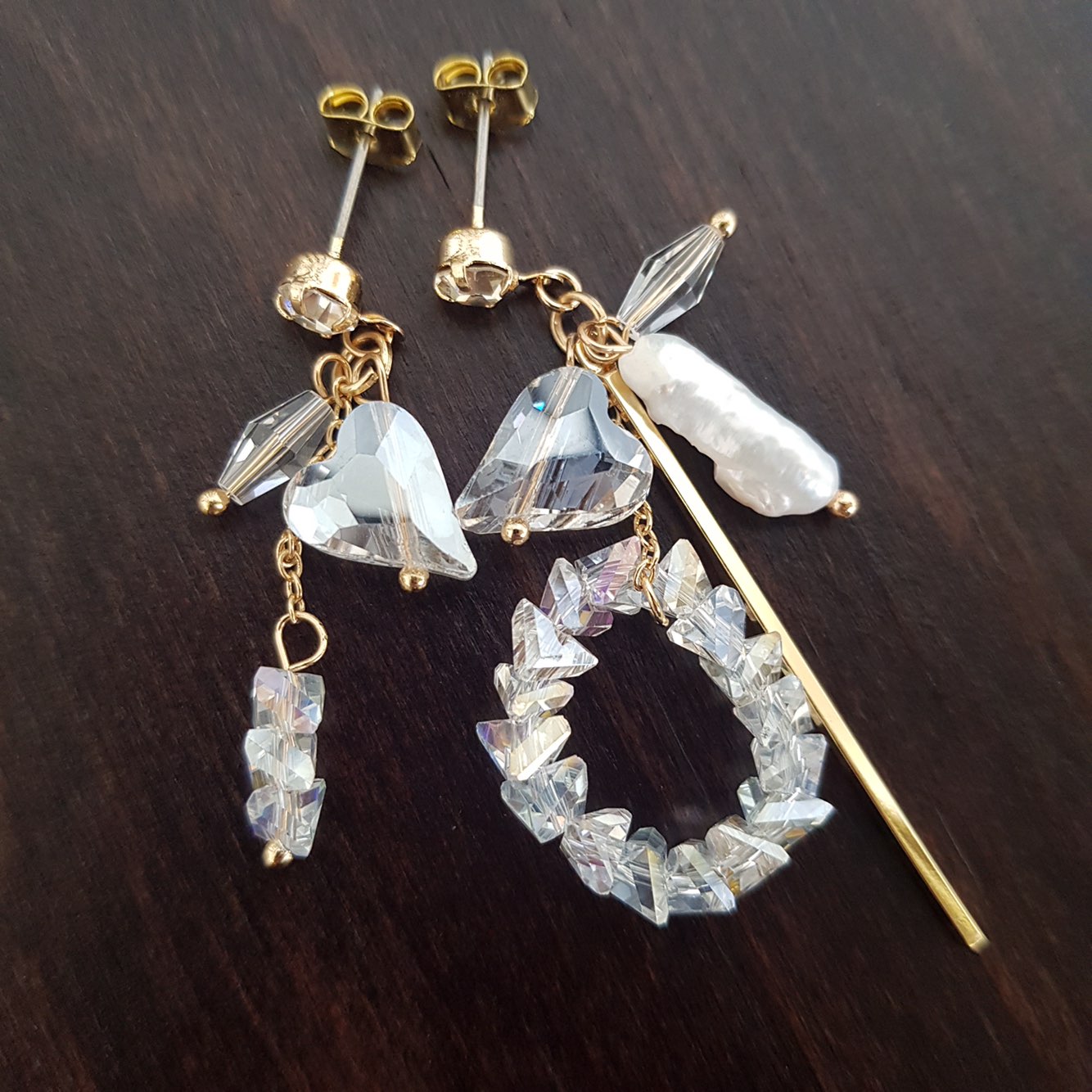 <b><p>Hunting crystal Unbutton drop earrs Luxurious</p></b><b><p>ホニン クリスタル オンバルドロップイヤリング 豪華な ヨリヨリ 高クオリティ ケバケバ</p></b><br /><br /><p align='center'>