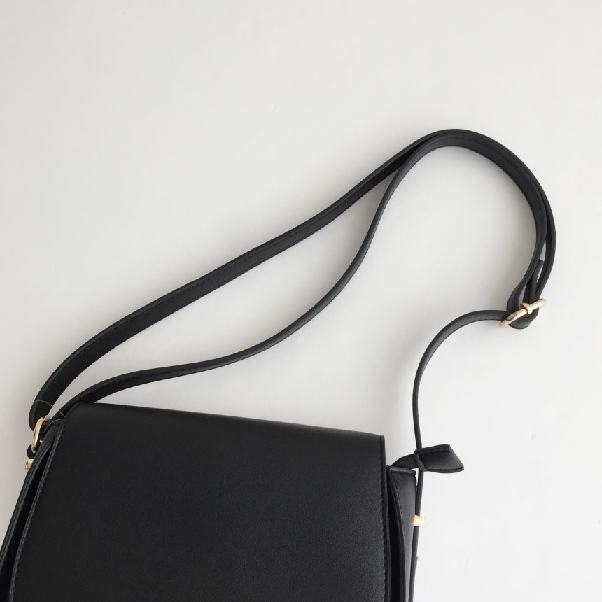 <b><p>Lineback 2col</p></b><b><p>ラインバック2col</p></b><br /><br /><p align='center'>