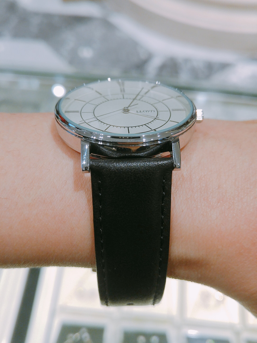 <b><p>Lloyd daily simple Modern ath cou cck LL2G18106ISB</p></b><b><p>ロイド デイリー シンプル モダン レザー カッ 時計 LL2G18106ISB</p></b><br /><br /><p align='center'>