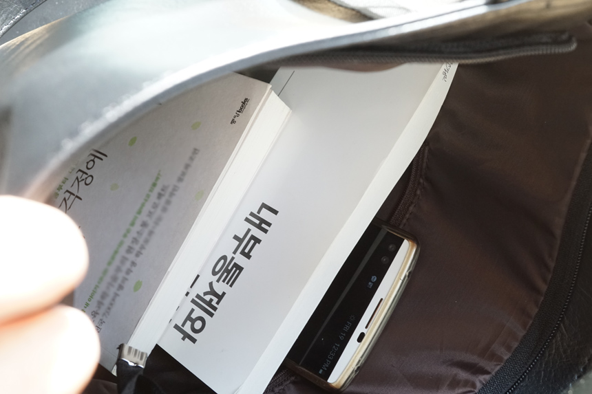 <b><p>Leather Eco Bag Daily 20's Female Black</p></b><b><p>レザーエコバッグデイリーバッグ20代の女性ブラック魅力があるスタイルのリボン個性ミニマリストリングレ</p></b><br /><br /><p align='center'>