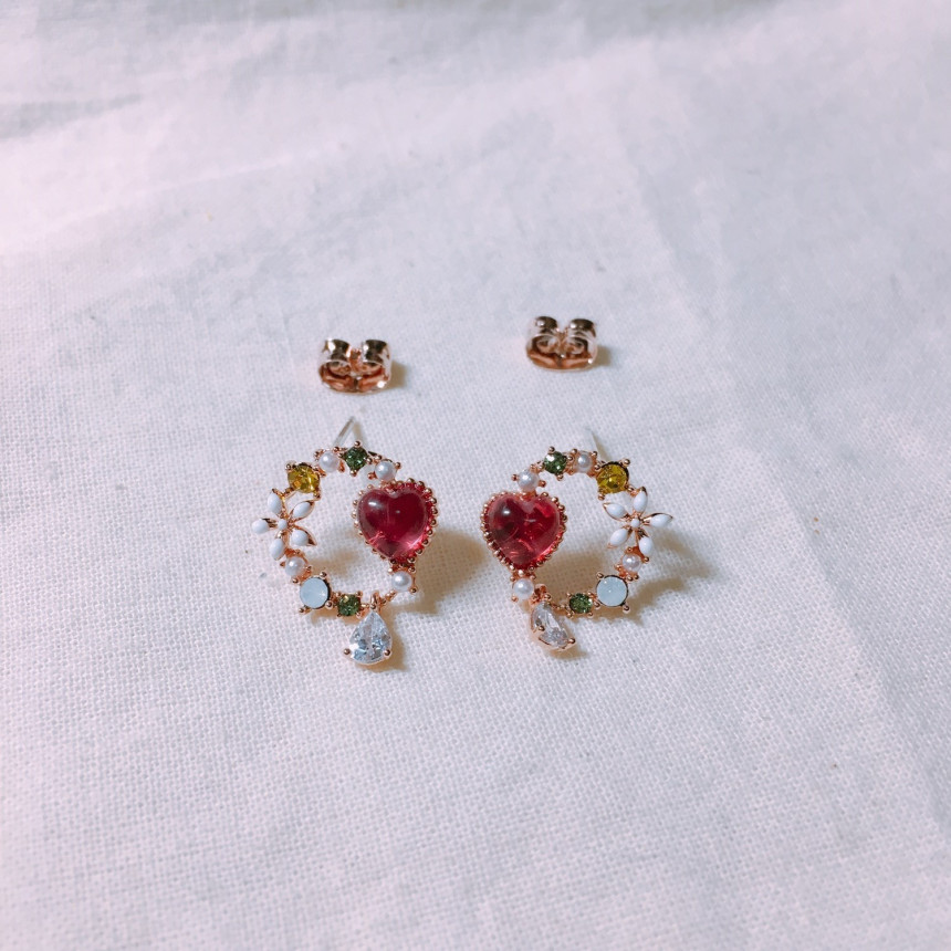 <b><p>Luce Heart Lse Pl Round Erings 2color LKJ1081</p></b><b><p>ルーチェ ハートジャンミソクラウンドピアス 2色 LKJ1081 魅力的な 女性が好きなギフト</p></b><br /><br /><p align='center'>