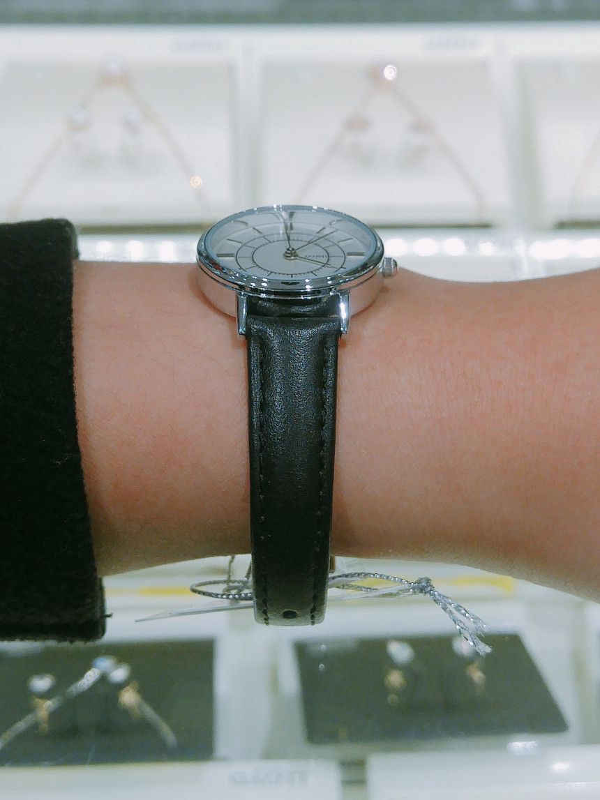 <b><p>Lloyd daily simple Modern ath cou cck LL2G18106ISB</p></b><b><p>ロイド デイリー シンプル モダン レザー カッ 時計 LL2G18106ISB</p></b><br /><br /><p align='center'>