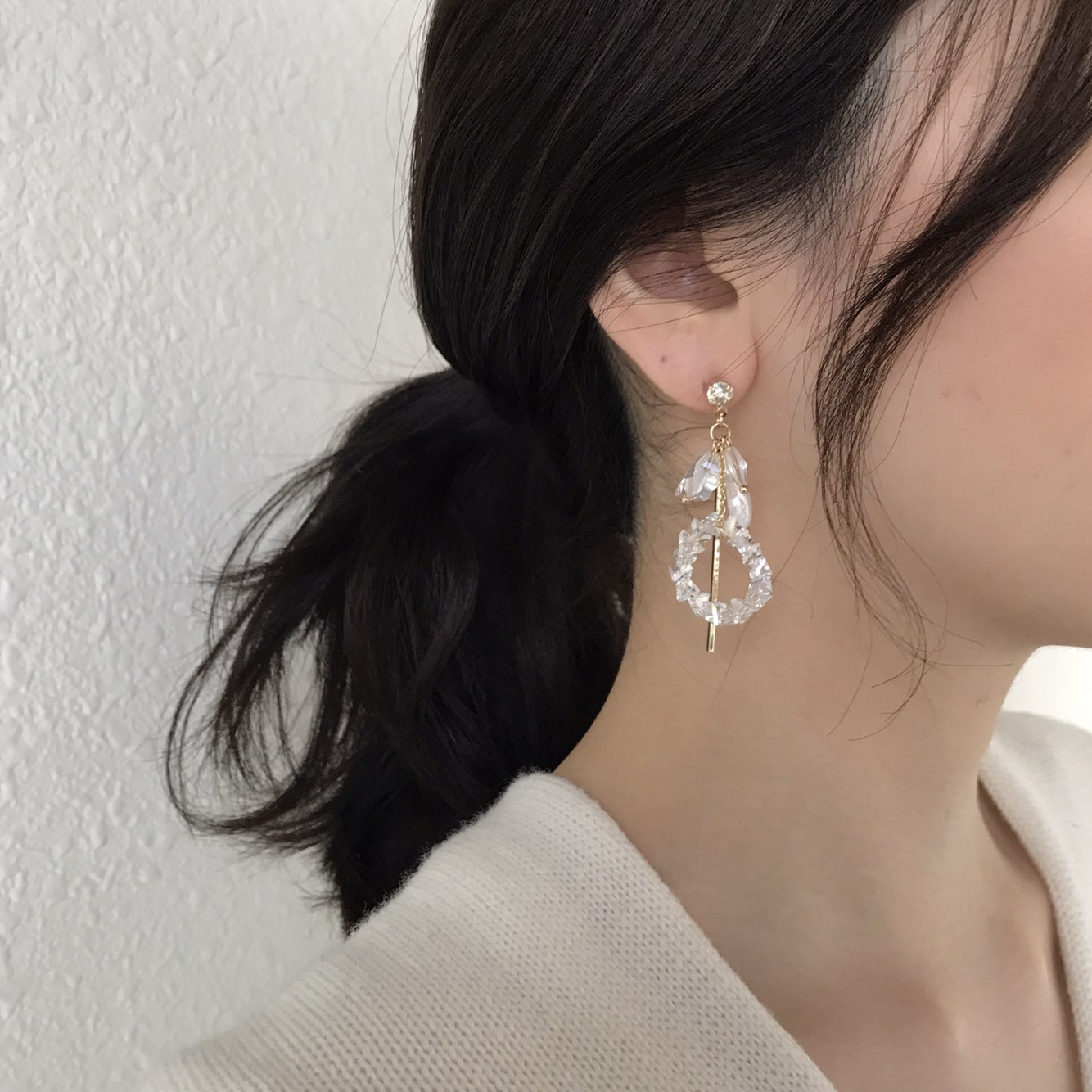 <b><p>Hunting crystal Unbutton drop earrs Luxurious</p></b><b><p>ホニン クリスタル オンバルドロップイヤリング 豪華な ヨリヨリ 高クオリティ ケバケバ</p></b><br /><br /><p align='center'>