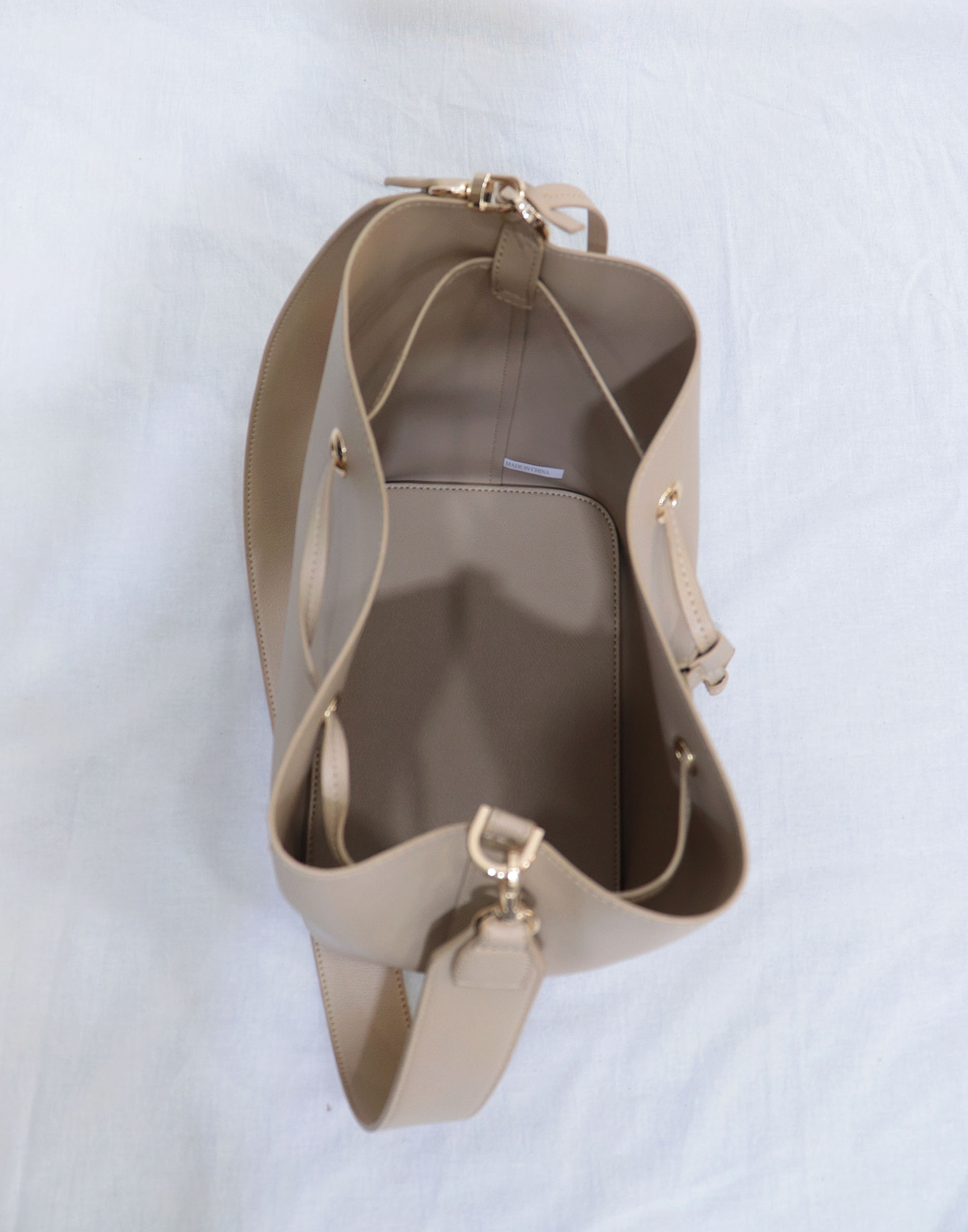 <b><p>Pastel Shoulder Buckle Bag 4col Women's</p></b><b><p>パステルショルダーバケットバッグ4colバックバッグ女性イット・バッグスタイリッシュなフランスの感性</p></b><br /><br /><p align='center'>