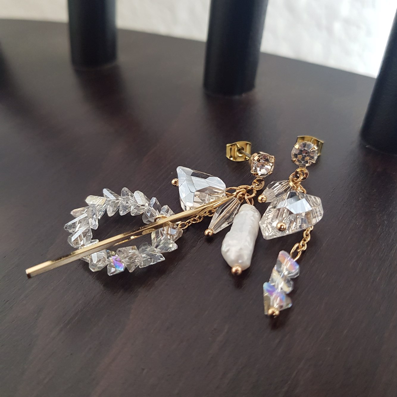 <b><p>Hunting crystal Unbutton drop earrs Luxurious</p></b><b><p>ホニン クリスタル オンバルドロップイヤリング 豪華な ヨリヨリ 高クオリティ ケバケバ</p></b><br /><br /><p align='center'>
