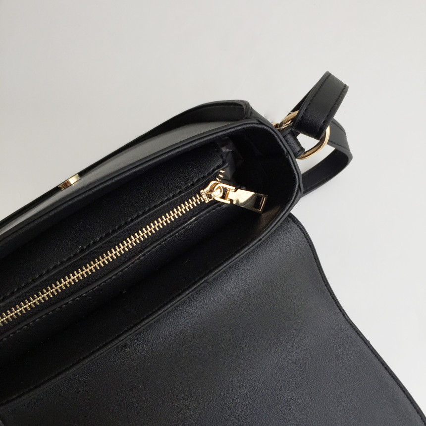 <b><p>Lineback 2col</p></b><b><p>ラインバック2col</p></b><br /><br /><p align='center'>