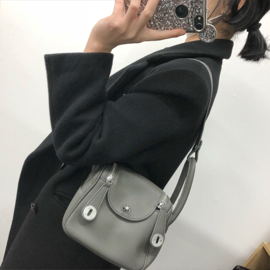 <b><p>Lindy Shoulder Bag 6color Women's Mi Tote</p></b><b><p>リンディショルダーバッグ6color女性バックミニトートバッグクロスエルバック20代</p></b><br /><br /><p align='center'>