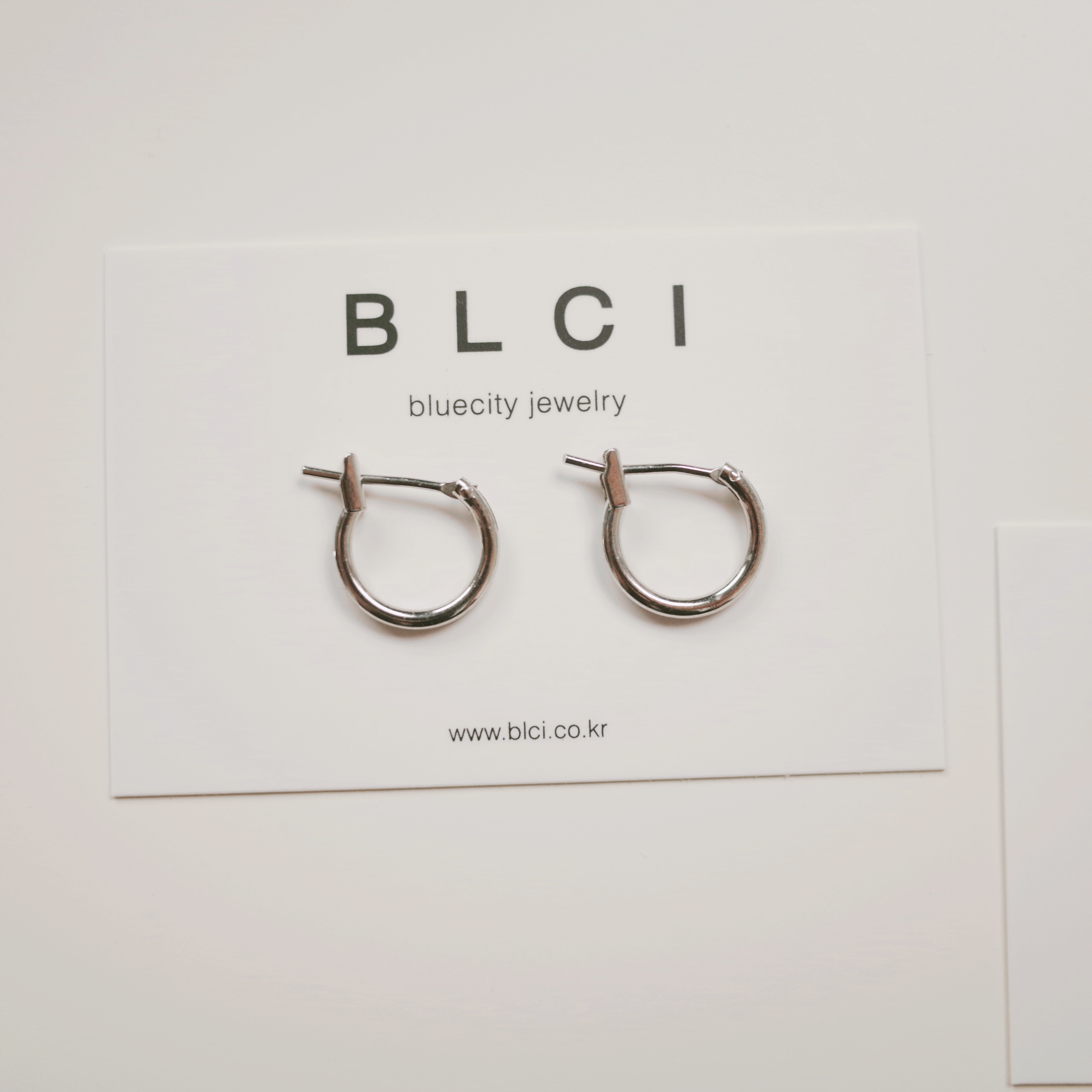 <b><p>Exclusive Special Offers lr daily earring</p></b><b><p>単独 特価 シルバー デイリー イヤリング ソルリ おすすめ 学生 モダンな</p></b><br /><br /><p align='center'>