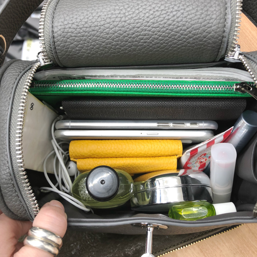 <b><p>Lindy Shoulder Bag 6color Women's Mi Tote</p></b><b><p>リンディショルダーバッグ6color女性バックミニトートバッグクロスエルバック20代</p></b><br /><br /><p align='center'>