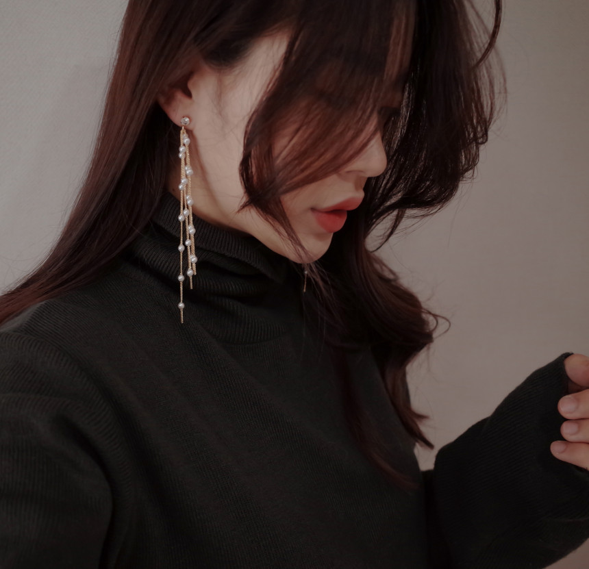 <b><p>NO.87 Rainy Day Pearl drop Stylish Chic Unique</p></b><b><p>NO.87 レイニーデイ パールドロップイヤリング スタイリッシュな シックな ユデザイン</p></b><br /><br /><p align='center'>