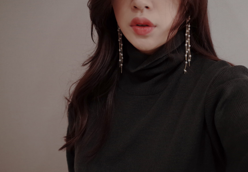 <b><p>NO.87 Rainy Day Pearl drop Stylish Chic Unique</p></b><b><p>NO.87 レイニーデイ パールドロップイヤリング スタイリッシュな シックな ユデザイン</p></b><br /><br /><p align='center'>