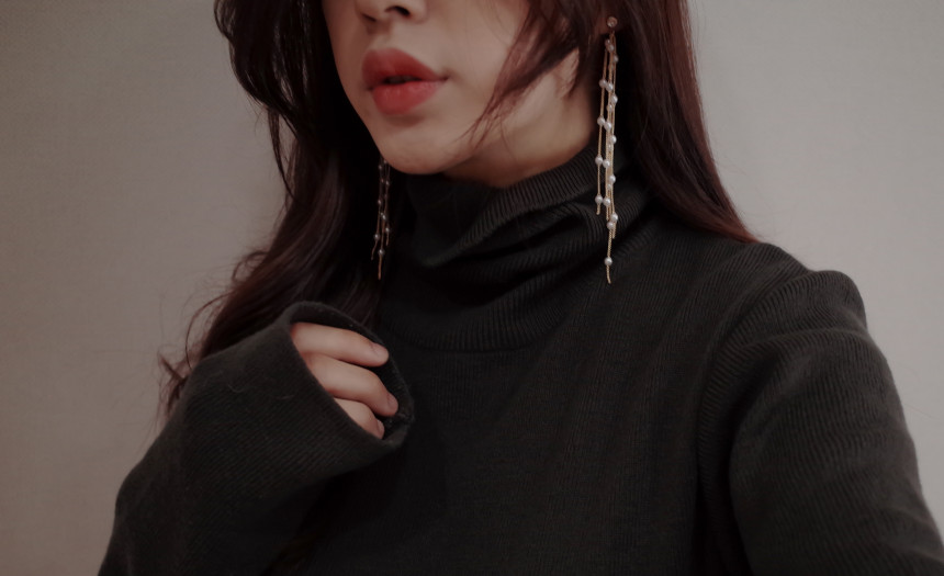 <b><p>NO.87 Rainy Day Pearl drop Stylish Chic Unique</p></b><b><p>NO.87 レイニーデイ パールドロップイヤリング スタイリッシュな シックな ユデザイン</p></b><br /><br /><p align='center'>