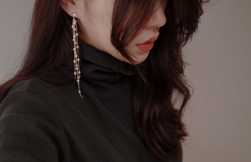 <b><p>NO.87 Rainy Day Pearl drop Stylish Chic Unique</p></b><b><p>NO.87 レイニーデイ パールドロップイヤリング スタイリッシュな シックな ユデザイン</p></b><br /><br /><p align='center'>
