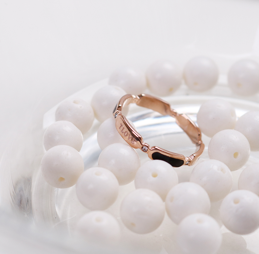 <b><p>Stylish Black Point TLOVE Surge eel titanium</p></b><b><p>シックなブラックポイント TLOVE 書かれているカールスチール リング チタン</p></b><br /><br /><p align='center'>