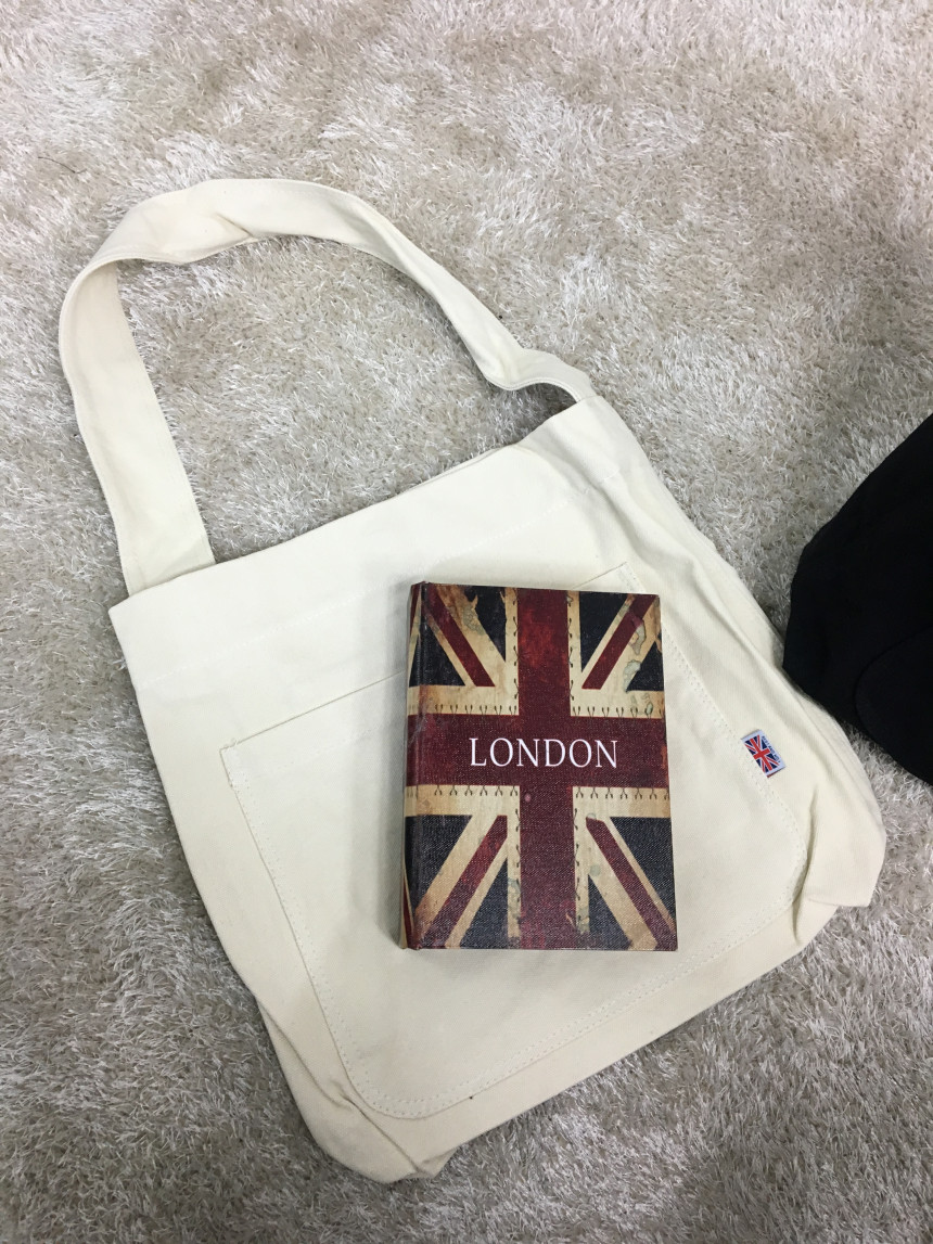 <b><p>SO MARCH Daily Pocket Eco Bag 2l Canvas Lightweigh</p></b><b><p>SO MARCHデイリーポケットエコバック2colキャンバス軽量ショルダーバッグバッグ学生プレゼント</p></b><br /><br /><p align='center'>